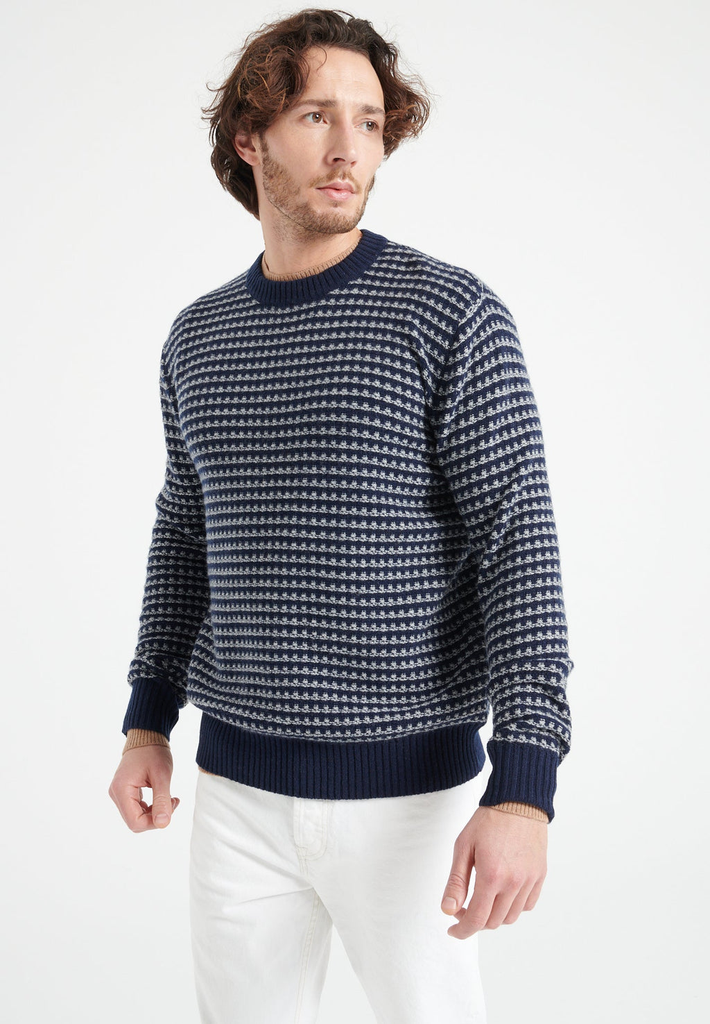 ZACH 3 Round-neck cashmere sweater with 4-thread jacquard pattern in two colors