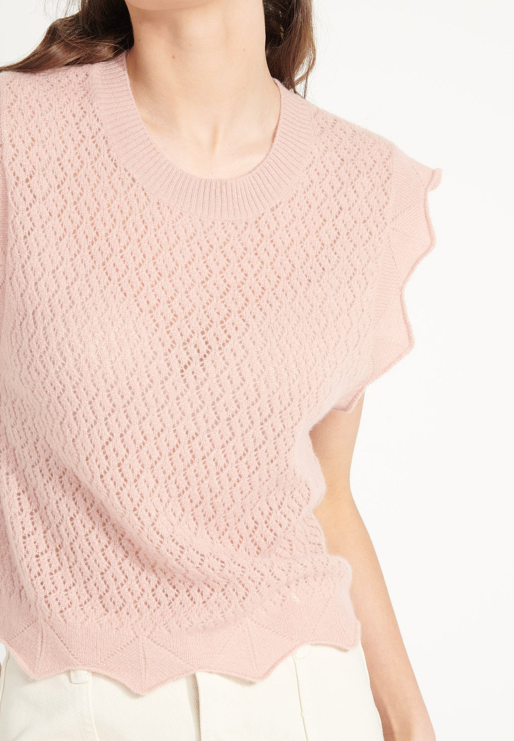 AVA 3 Fancy sleeveless cashmere top in powder pink