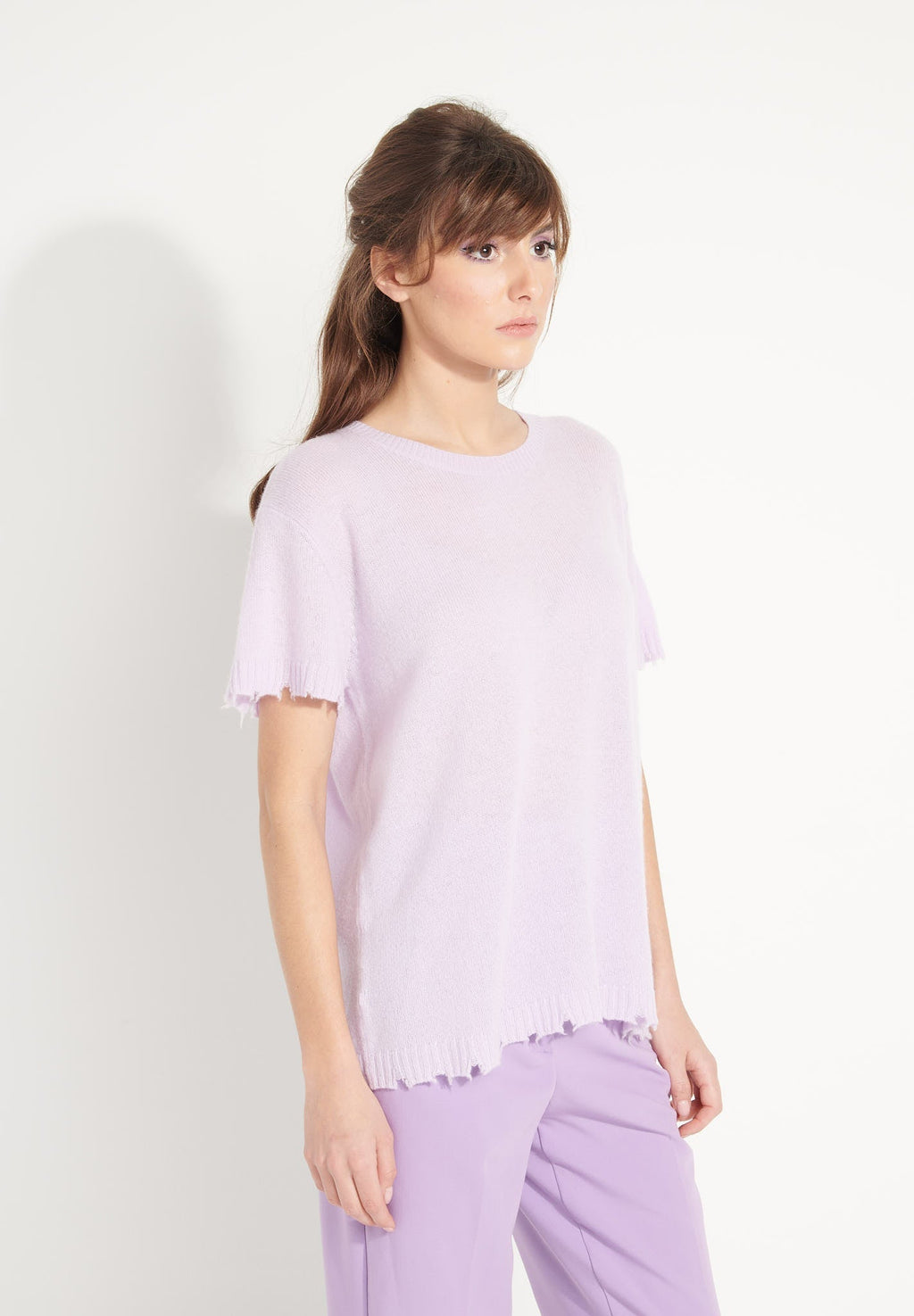 AVA 6 T-shirt in cashmere with round-neck, short sleeves and chiselled lilac trim