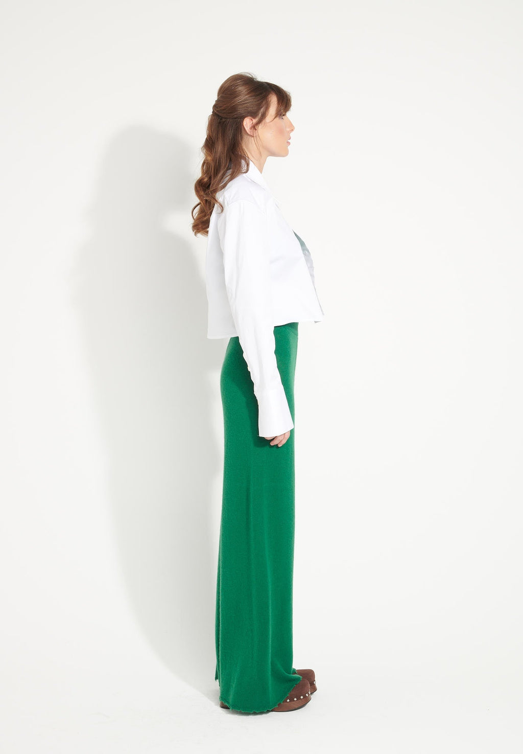 AVA 15 Cashmere pants with emerald green chiselled trim