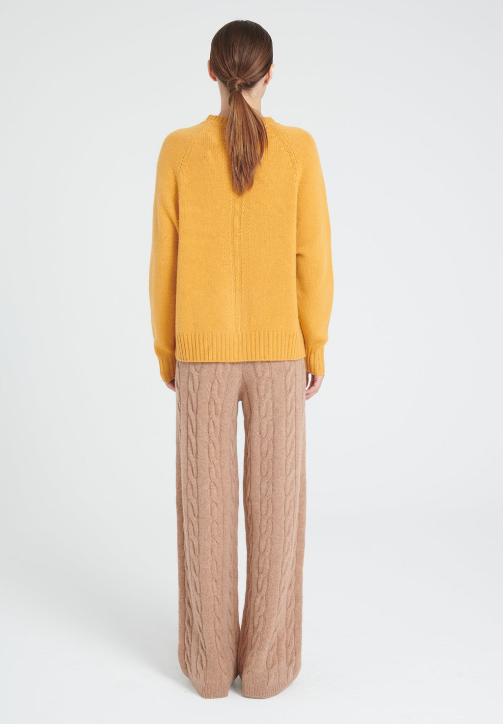 ZAYA 7 6-thread-count cashmere sweater with raglan sleeves in mustard yellow