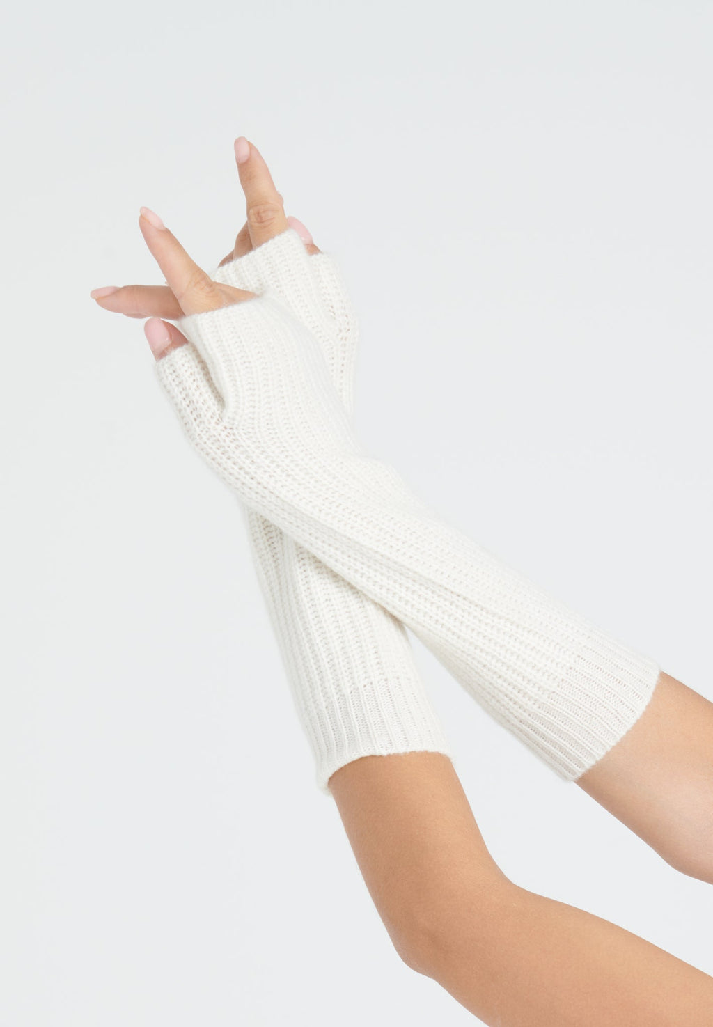 UNI 8 4-thread cashmere mittens with English rib knit in ecru white