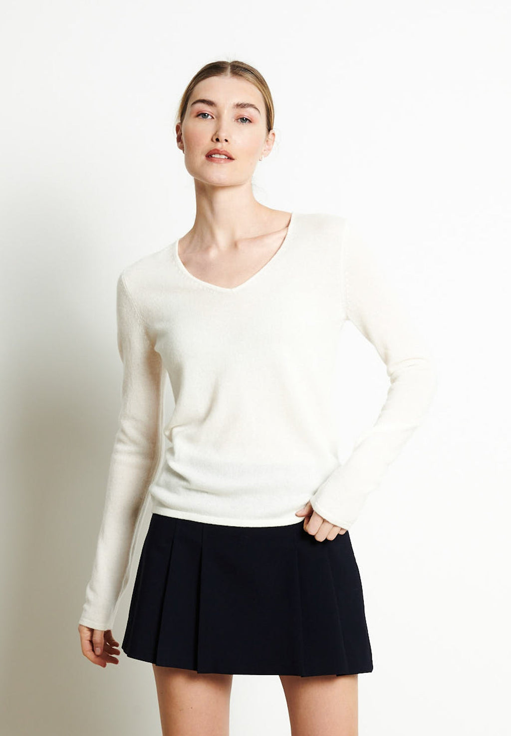 LILLY 2 V-neck cashmere sweater ecru white