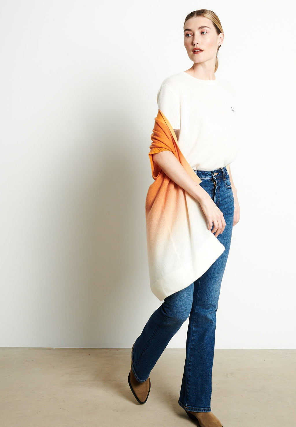 AVA 11 Kimono in cashmere Pumkin Orange