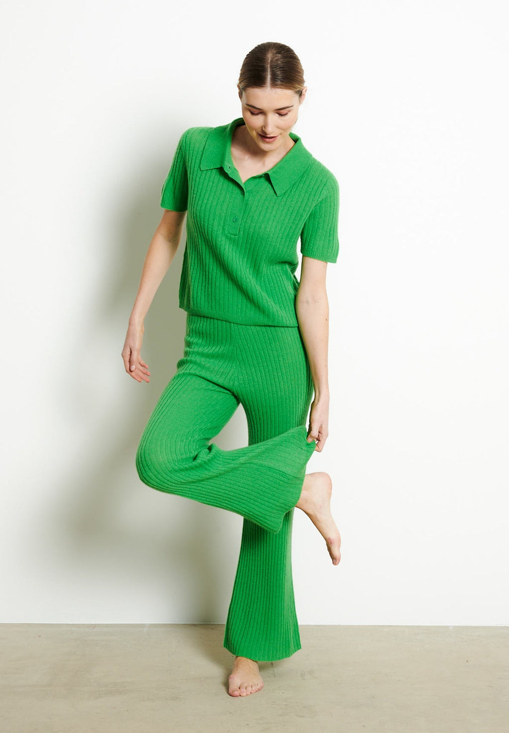 RIA 14 Apple green cashmere traditional rib flared pants