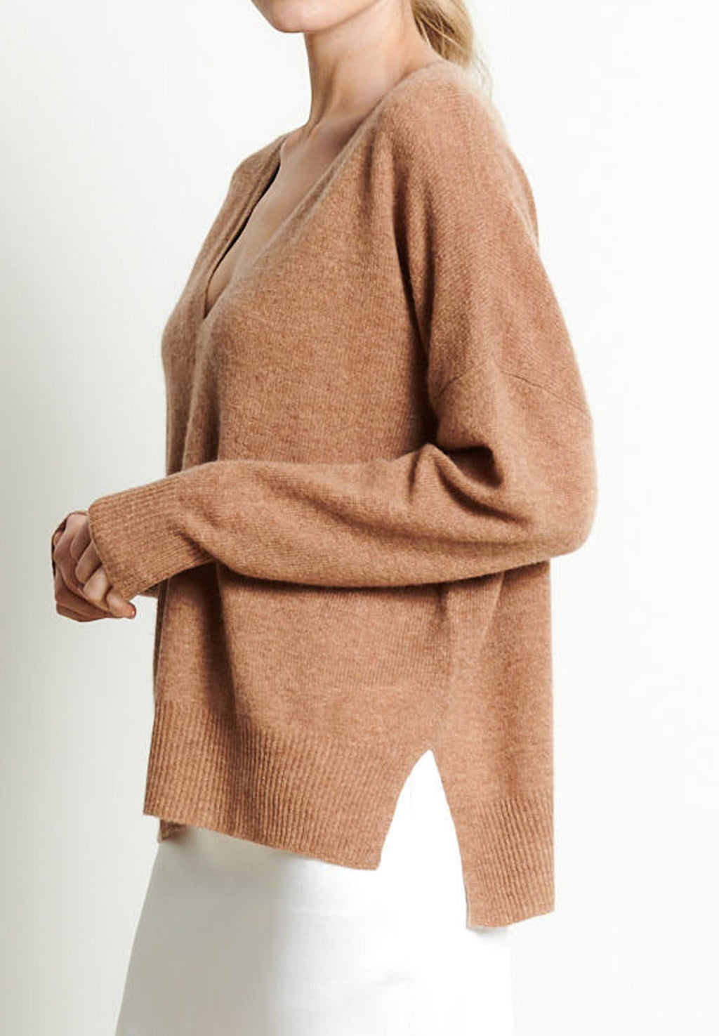 RIA 3 Oversized deep V-neck cashmere sweater in  in camel