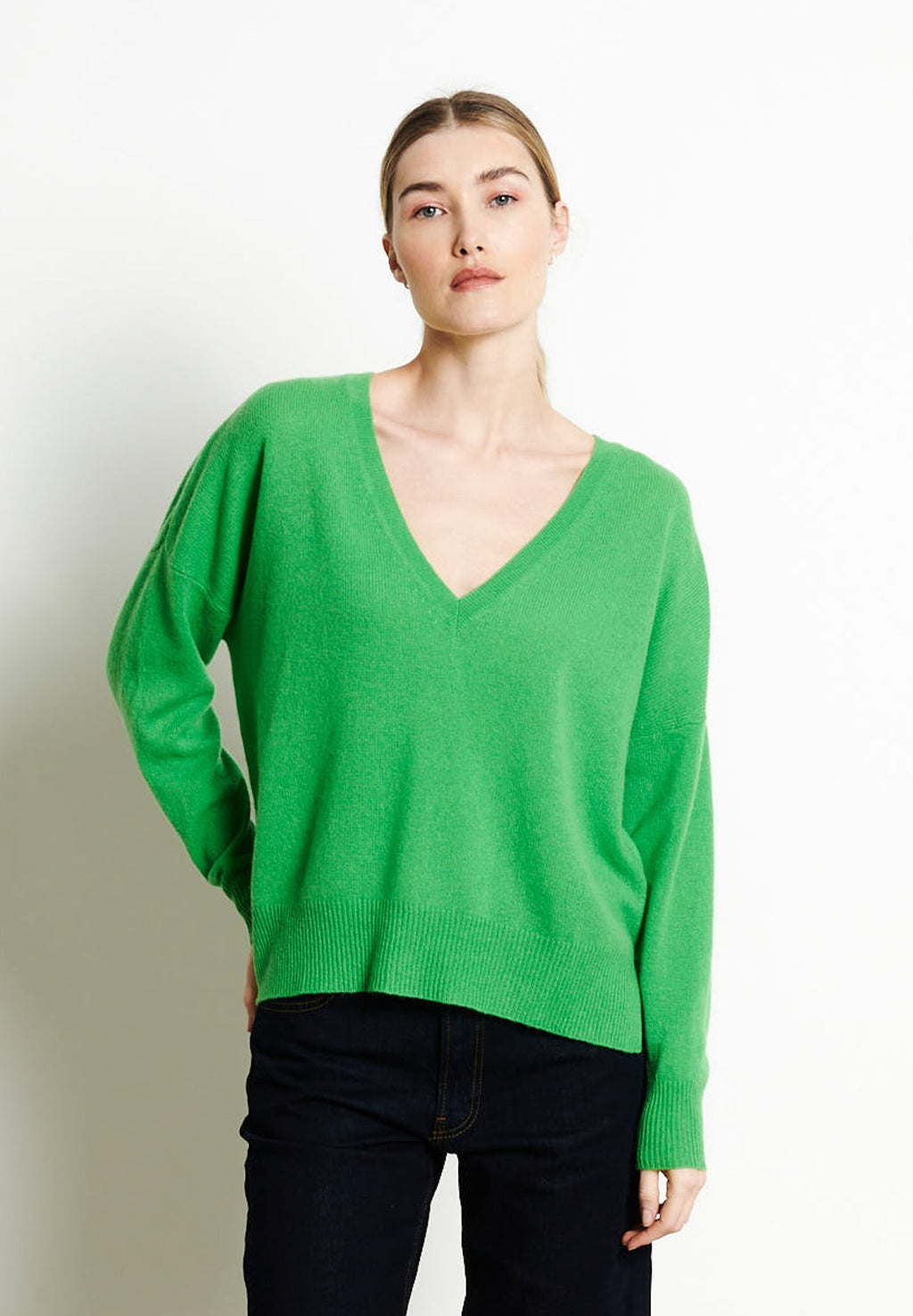 RIA 3 Oversized deep V-neck cashmere sweater in  in apple green