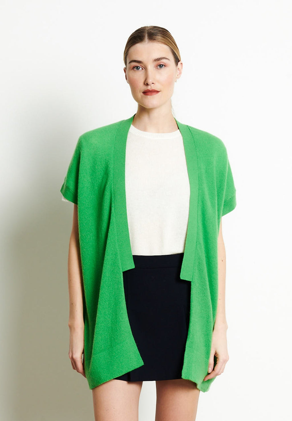 RIA 4 Apple green cashmere kimono