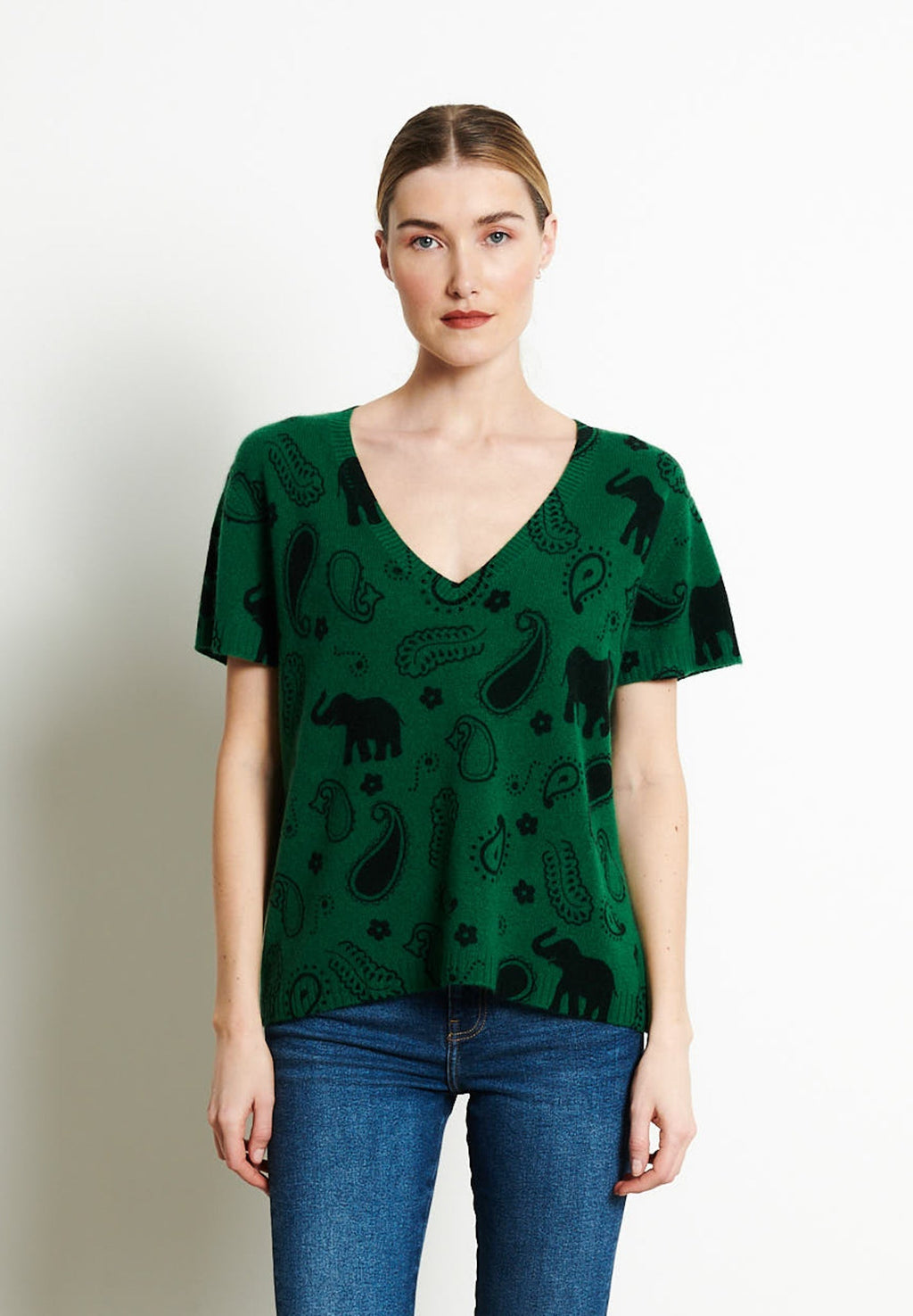 RIA 6 V-neck cashmere T-shirt with emerald green elephant print