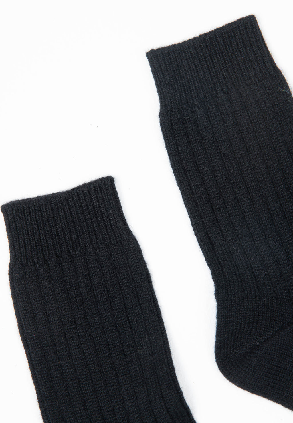 UNI 12 Traditional 4-thread cashmere rib sock in black