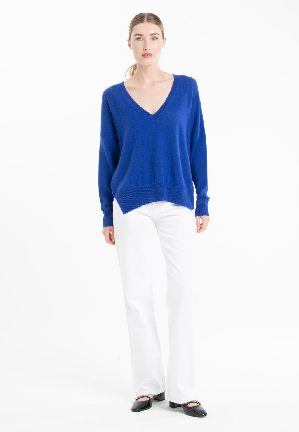 NAMI 23 V-neck cashmere sweater with petrol blue/ecru stripe