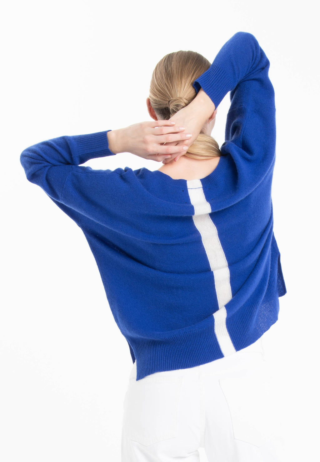 NAMI 23 V-neck cashmere sweater with petrol blue/ecru stripe