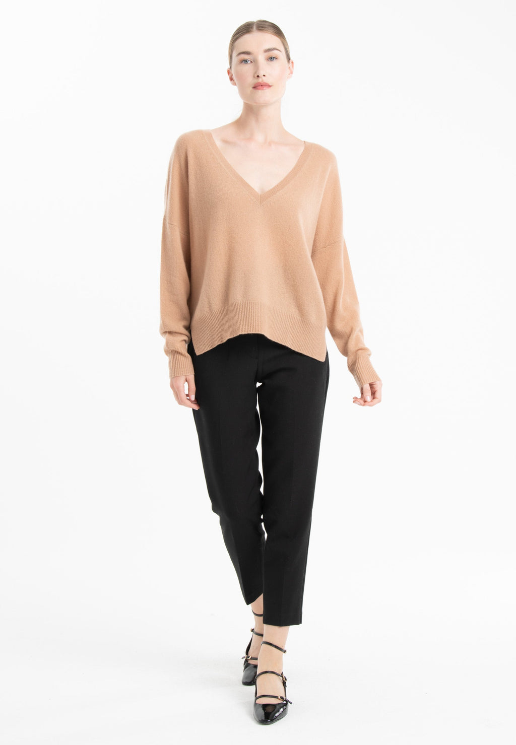 NAMI 23 V-neck cashmere sweater with camel/beige stripe