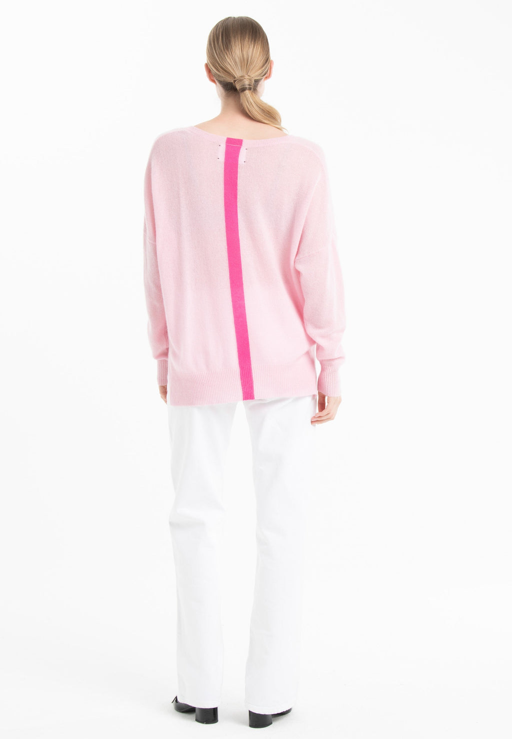 NAMI 23 V-neck cashmere sweater with pink stripe