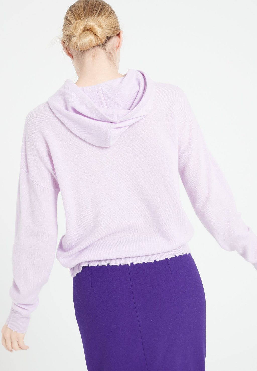 MIA 16 Cashmere hoodie with chiselled lilac trim