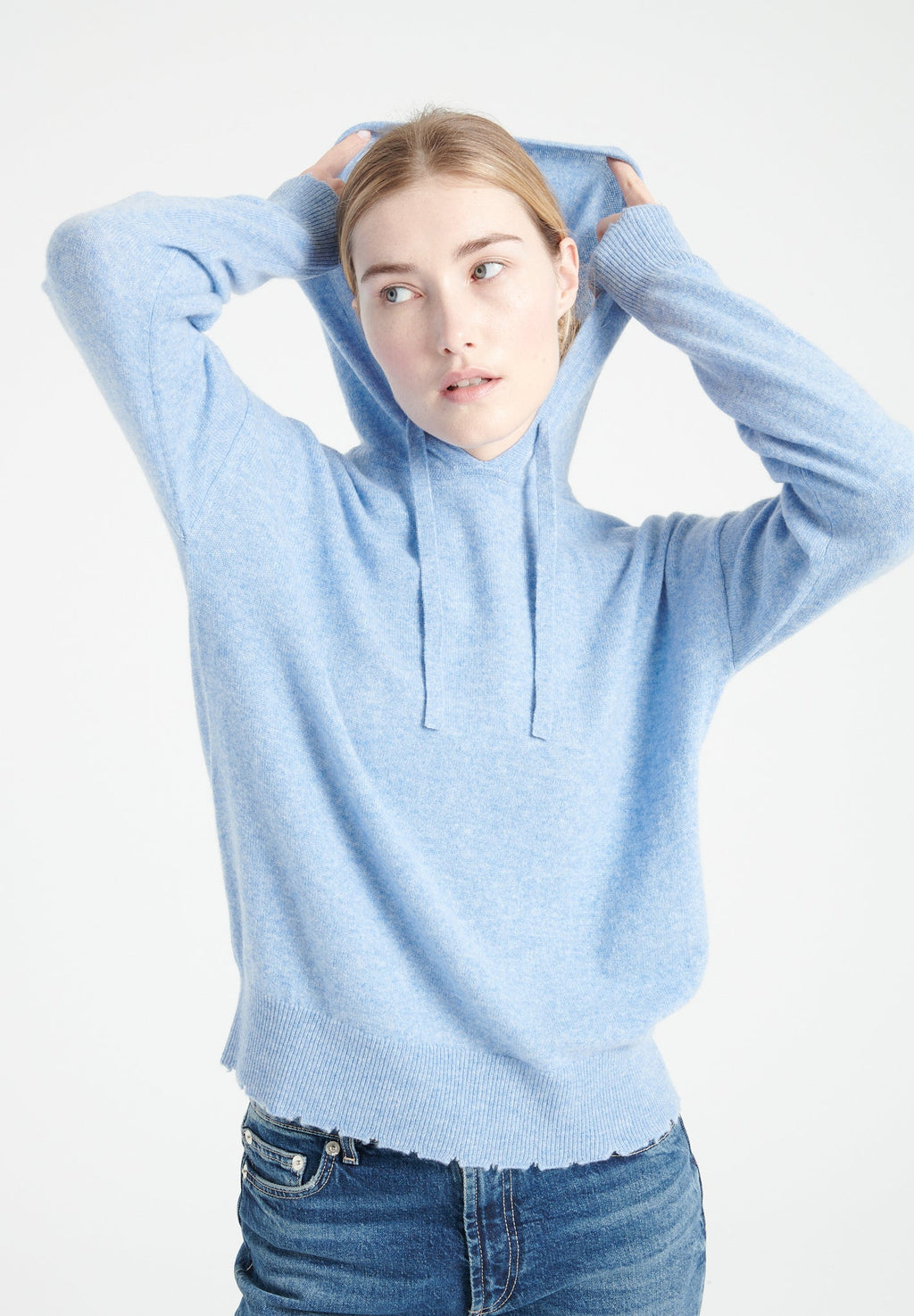 MIA 16 Cashmere hoodie with chiselled finishings, sky blue