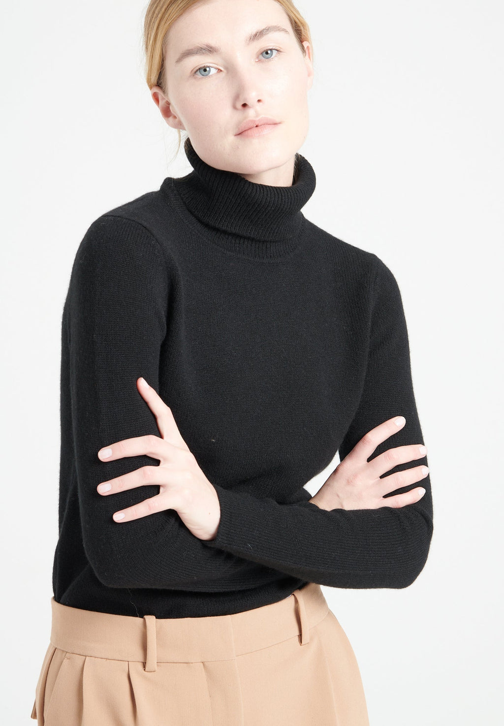 LILLY 19 4-thread cashmere turtleneck sweater black