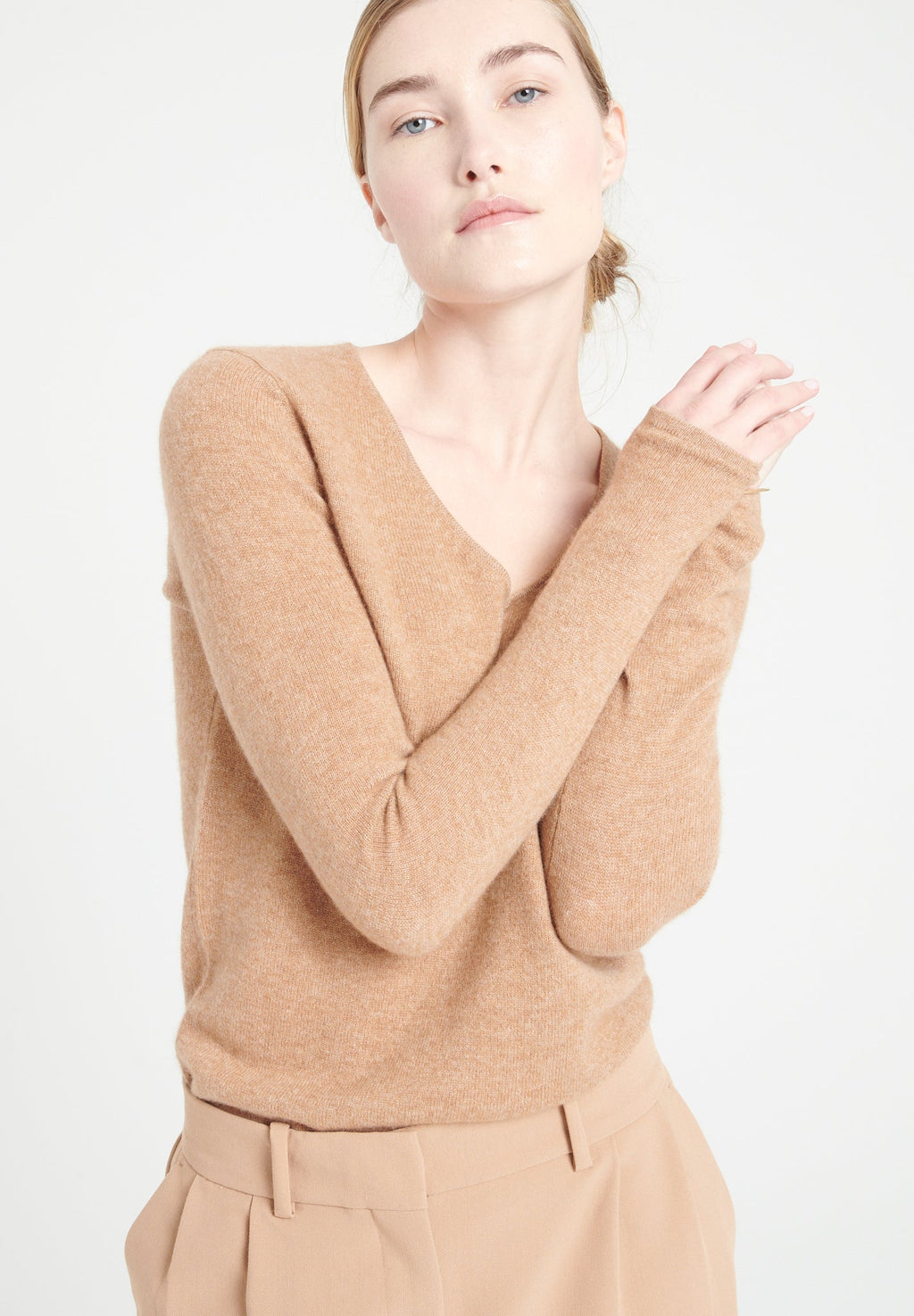 LILLY 2 Camel cashmere V-neck sweater