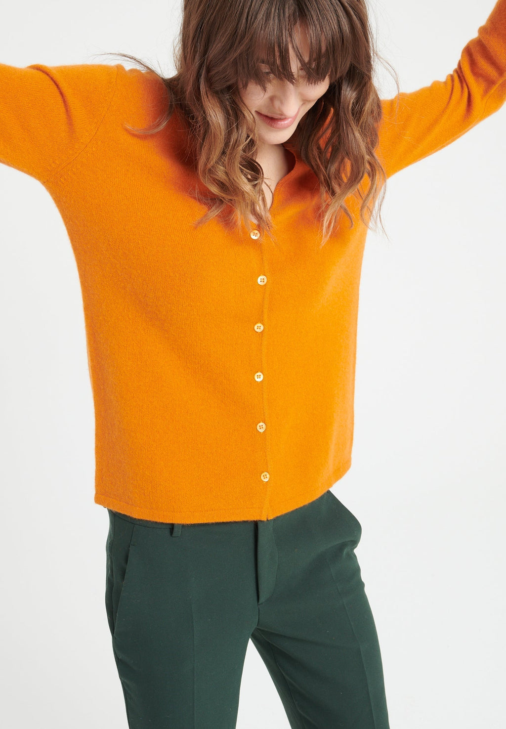 LILLY 7 Pumpkin orange cashmere V-neck cardigan