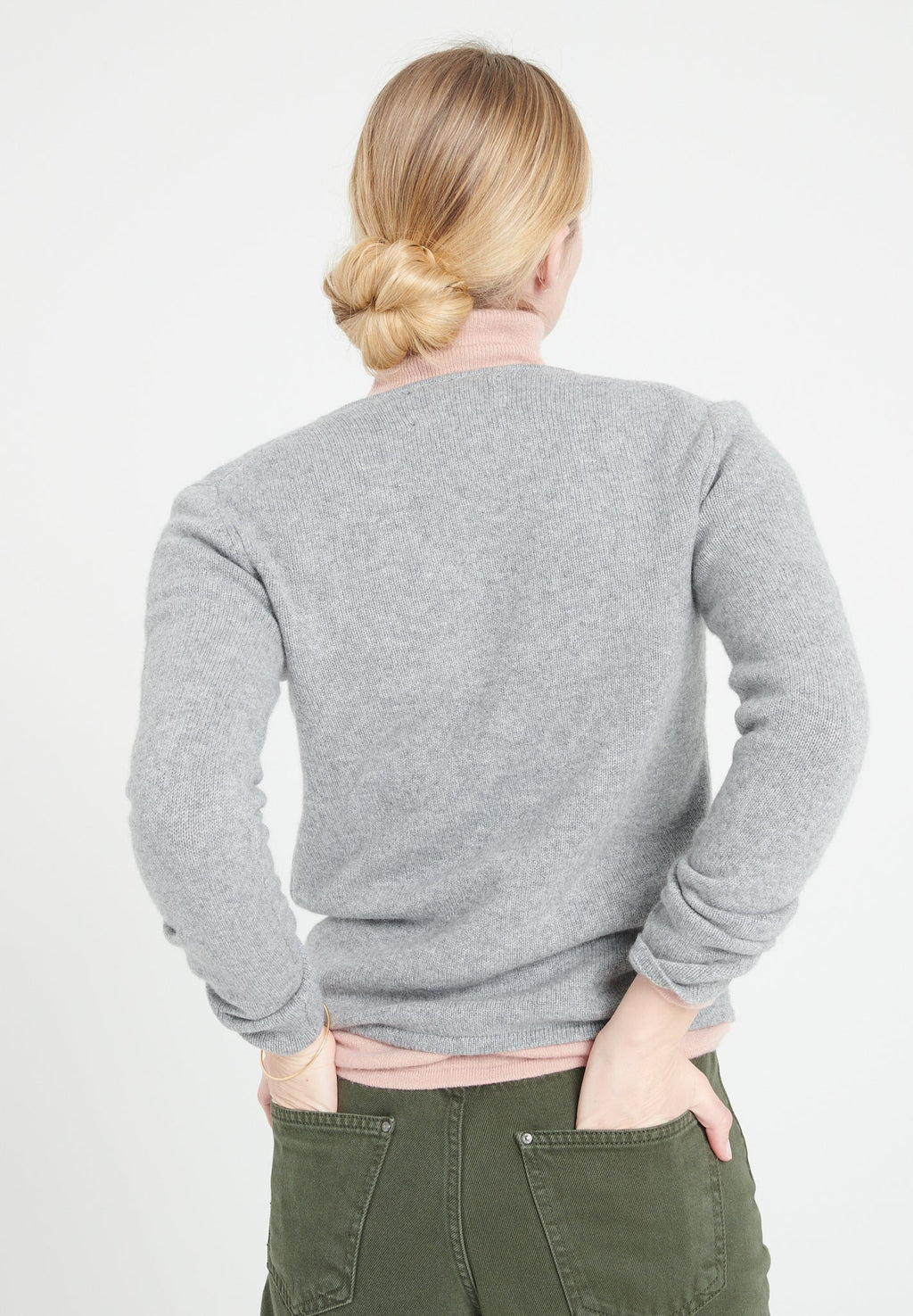 LILLY 20 4-thread cashmere V-neck sweater light grey