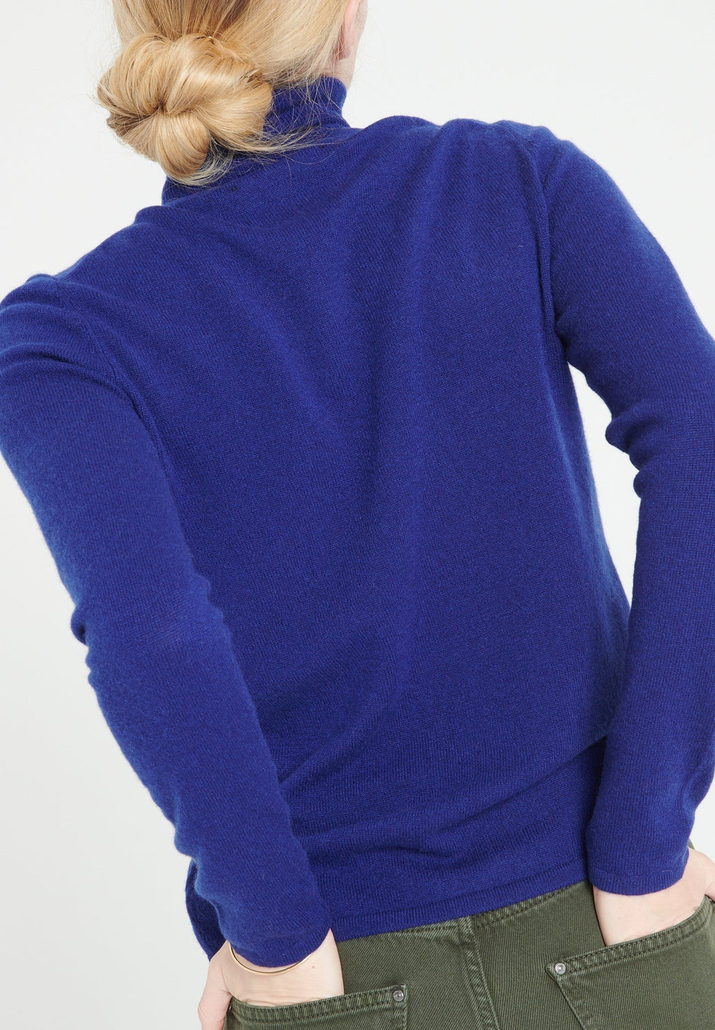 LILLY 3 Midnight blue cashmere turtleneck sweater