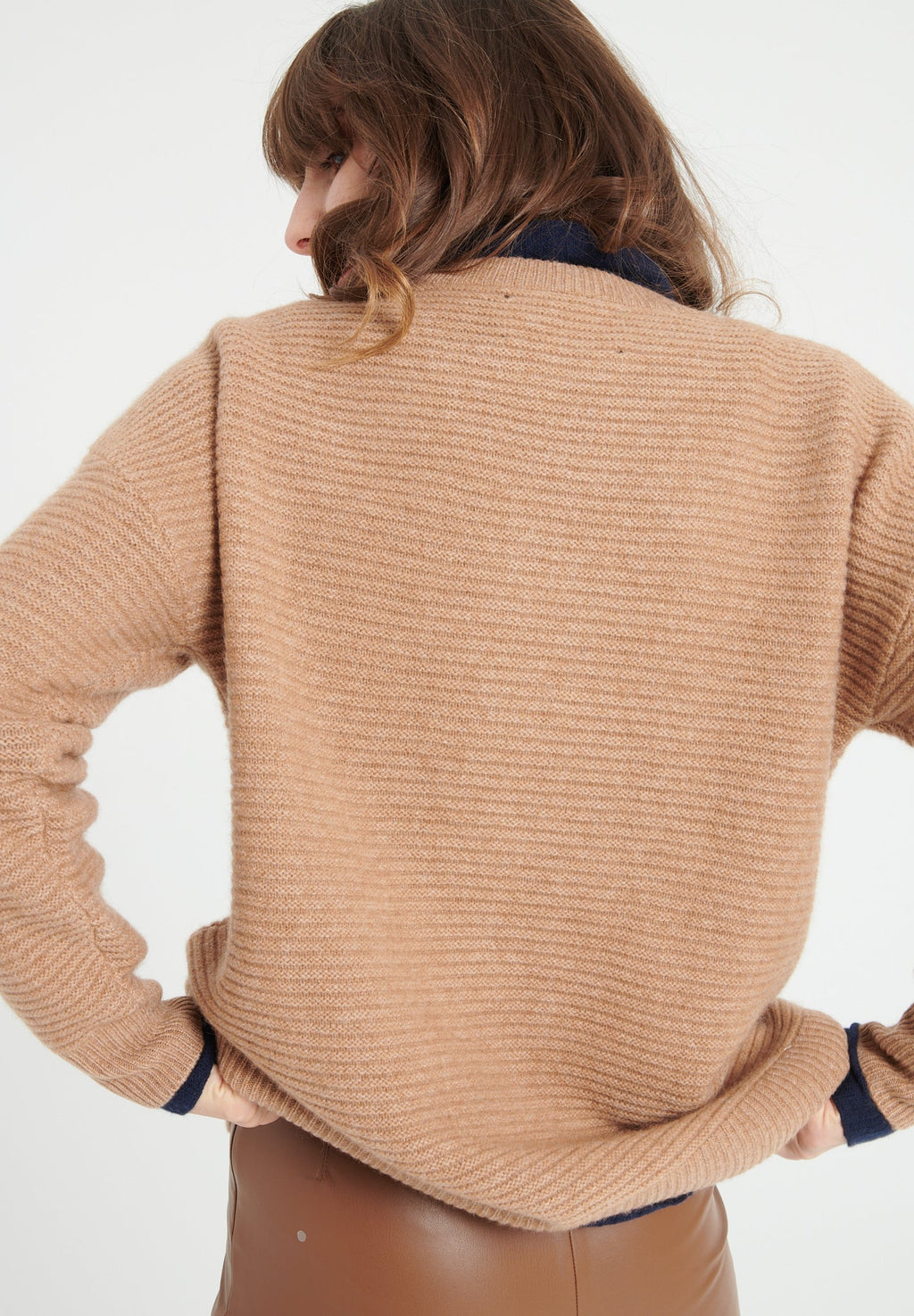 LILLY 30 4-thread cashmere round-neck sweater camel