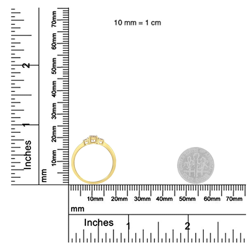 10K Yellow Gold 1/4 cttw 4-Prong Princess-Cut Diamond 3 Stone Ring Band (L-M Color, I1-I2 Clarity)